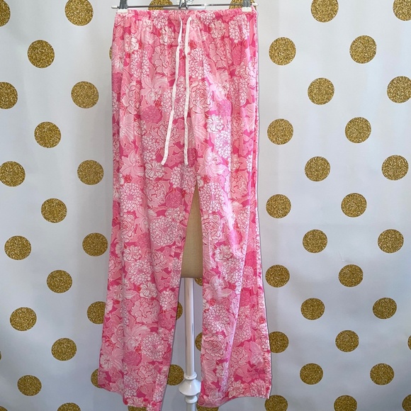 Extremely Rare Lilly Pulitzer Pajama Set in Pink Tropical Floral, Small - Picture 3 of 15